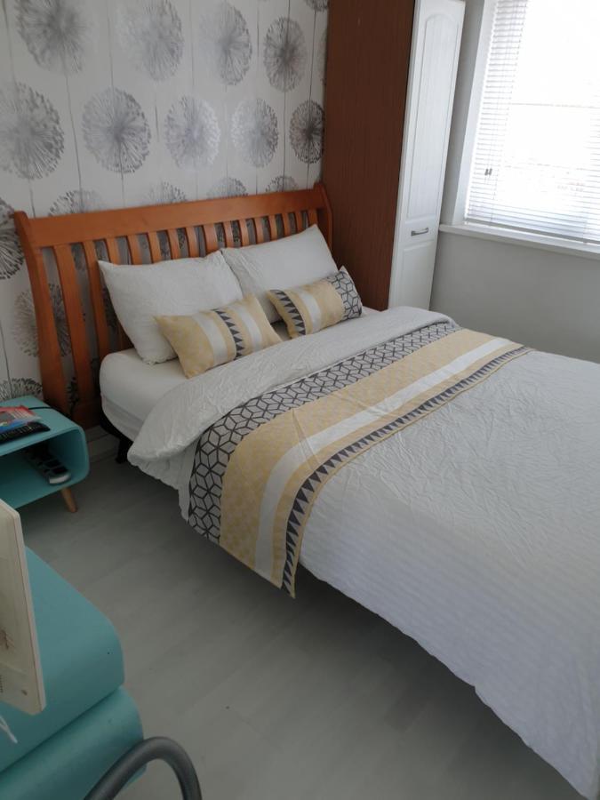 Tropical Garden Oasis Rooms Birmingham Ngoại thất bức ảnh
